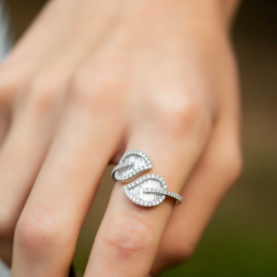 1.55 crt Pırlanta Yaprak Desenli Tasarım Yüzük