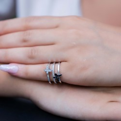 0,23 crt Pırlantalı Kelebek Detaylı Fantazi Yüzük