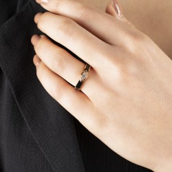 0,13 crt Pırlanta Siyah Mineli Yüzük