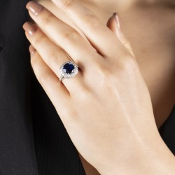 1,72 crt Pırlantalı Safir Yüzük