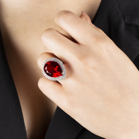 0,97 crt Pırlantalı Garnet (Lâl) Yüzük 0,97 crt Pırlantalı Garnet (Lâl) Yüzük